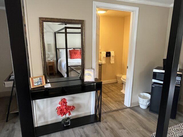 Image 2 for 08/ Room with 2 Queen Beds