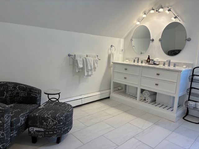 Image 3 for North Haven Suite in the Inn at Starlight Lodge