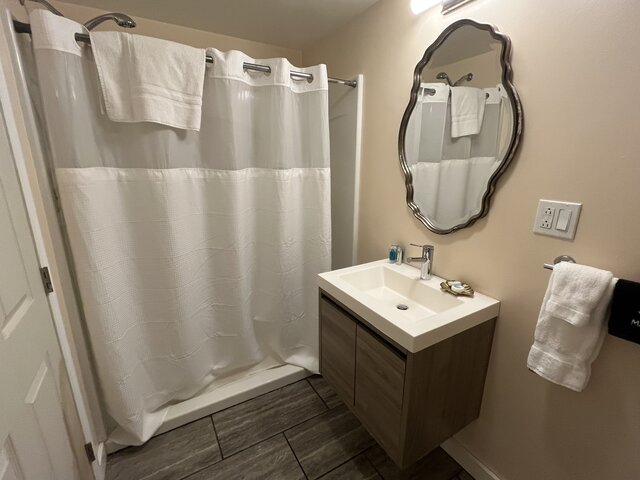 Image 3 for 08/ Room with 2 Queen Beds