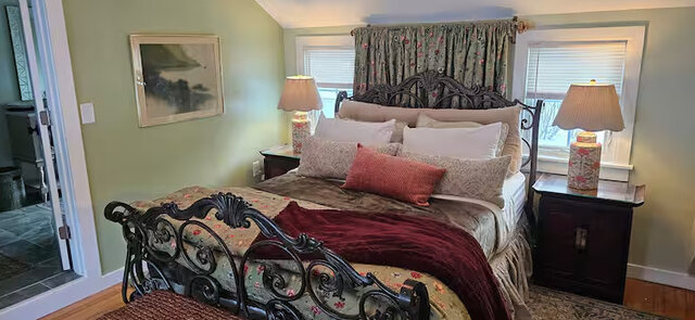 Image 20 for Twin Eagle Farmhouse/Wolfeboro NH
