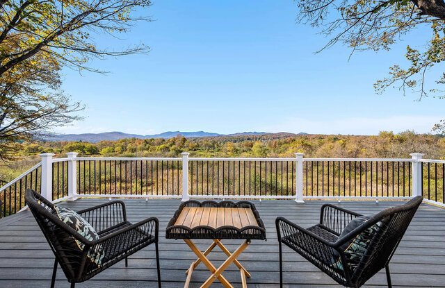 Image 10 for Stowe Farmhouse