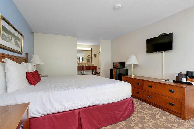 Image 20 for King Room