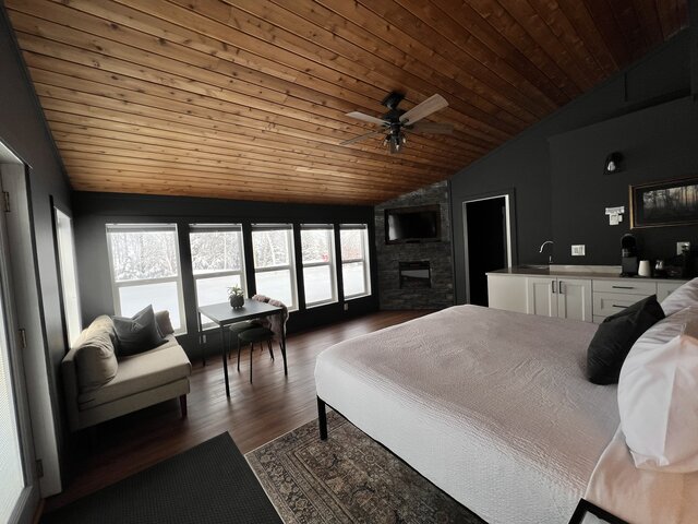 Image 3 for The Pavilion Garden Suite