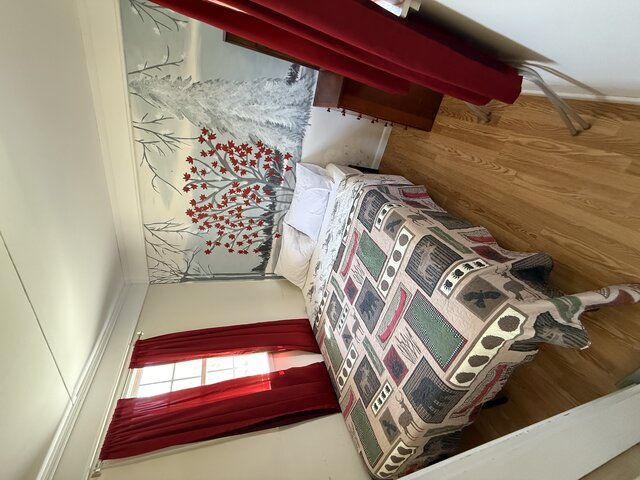 Image 12 for Cottage 10: Two-Bedroom | Sleeps 6