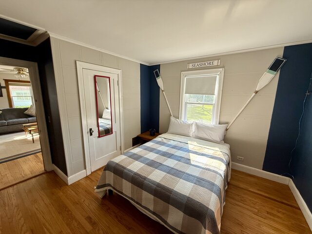 Image 8 for "Maine" House: Two-Bedroom | Sleeps 8