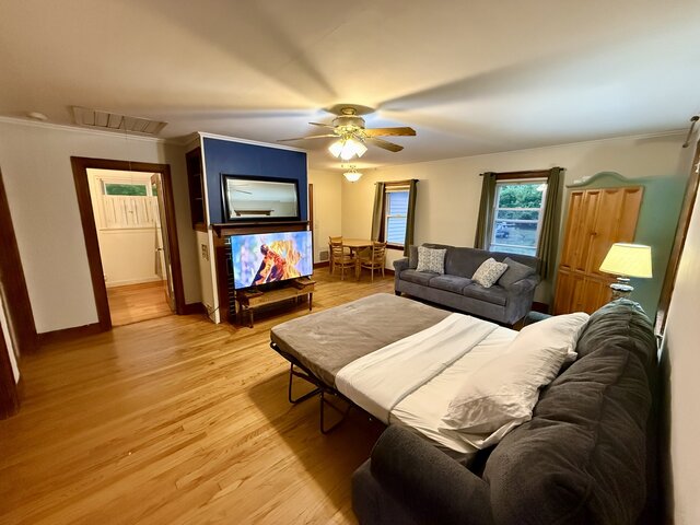 Image 24 for "Maine" House: Two-Bedroom | Sleeps 8