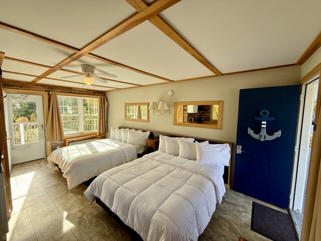 Image 15 for Double Queen Rooms | Sleeps 4-5
