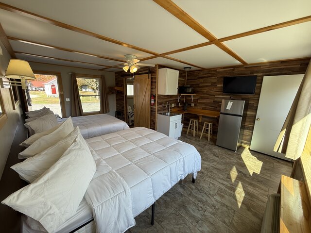 Image 3 for One-Bedroom Suite | Sleeps 6-7