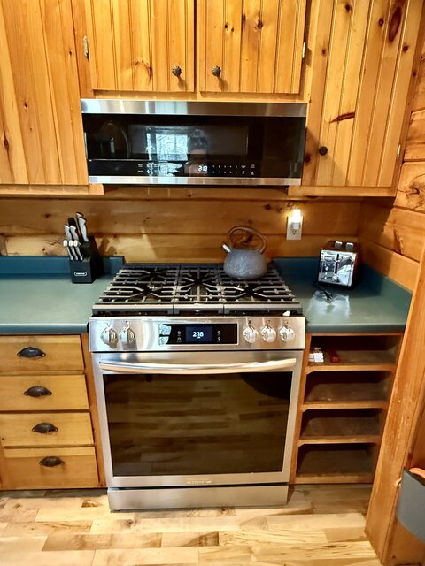 Image 12 for Off-Site Wooded Cabin 64 | Sleeps 8