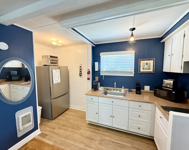 Image 5 for Cottage 10: Two-Bedroom | Sleeps 6