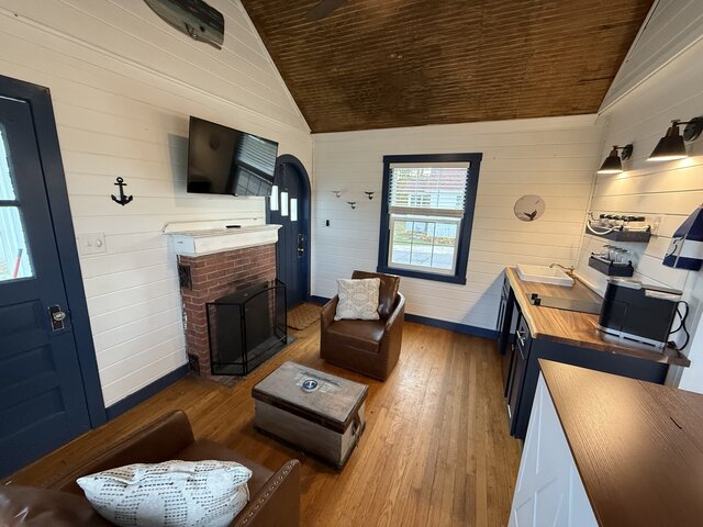 Image 9 for Cottage 5: Studio | Sleeps 4