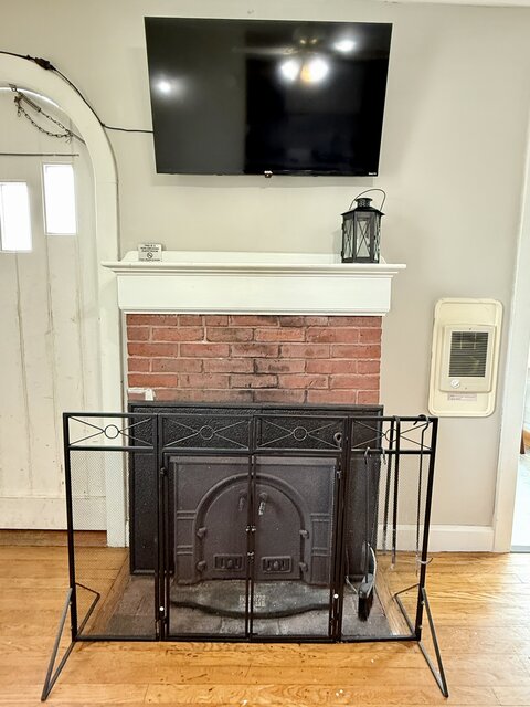 Image 14 for Cottage 4: One-Bedroom | Sleeps 6