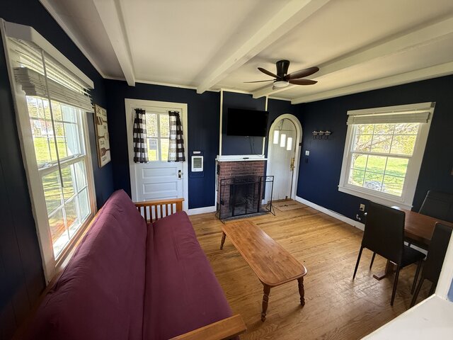 Image 7 for Cottage 6: One-Bedroom | Sleeps 6