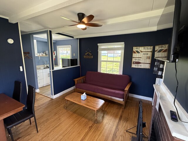 Image 10 for Cottage 6: One-Bedroom | Sleeps 6