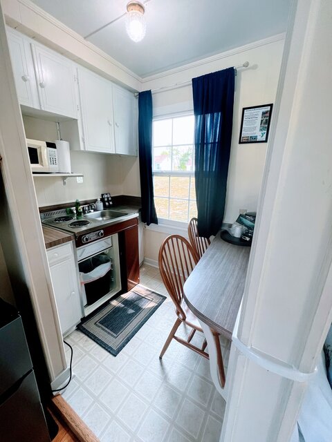 Image 11 for Cottage 8: Studio | Sleeps 3