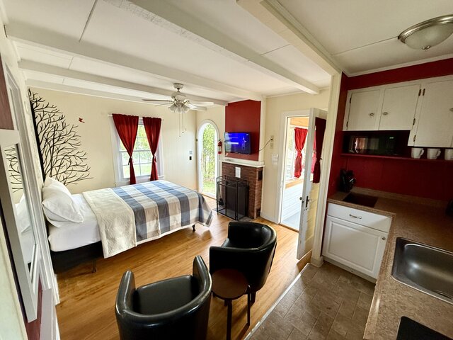 Image 6 for Cottage 1: One-Bedroom | Sleeps 4