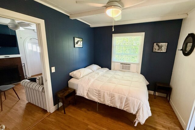 Image 8 for Cottage 10: Two-Bedroom | Sleeps 6