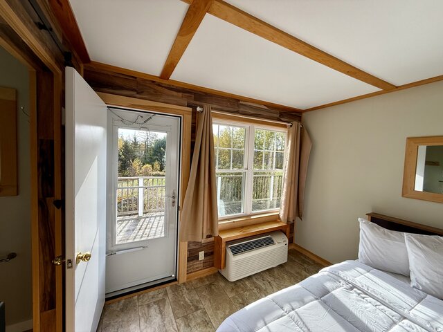 Image 11 for Double Queen Rooms | Sleeps 4-5