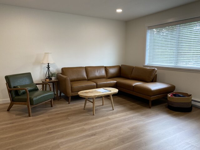 Image 4 for Captain's Quarters