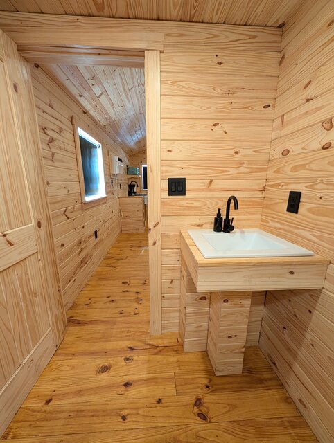 Image 6 for B. Rustic Cabin 01 - 1 Queen, 4 Twin Bed XL, Kitchenette, Full Bath