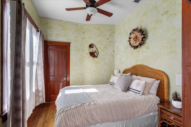 Image 2 for Sage Room