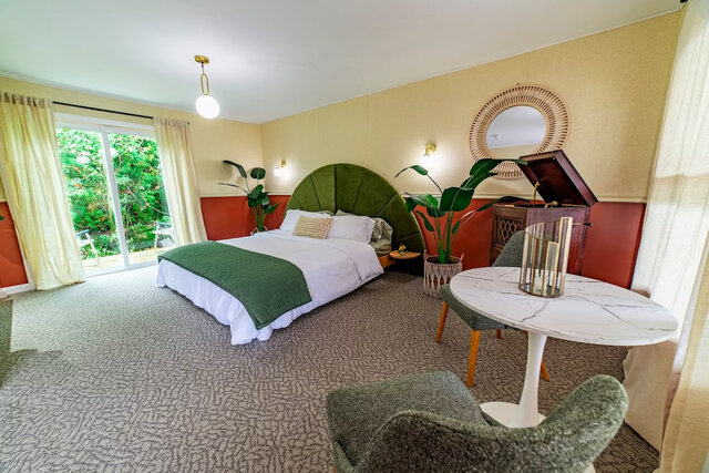 Image 4 for King Bedroom