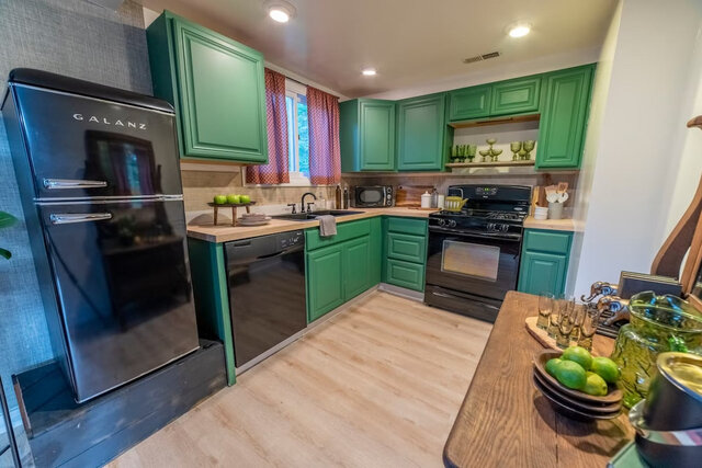 Image 12 for Cabin #2