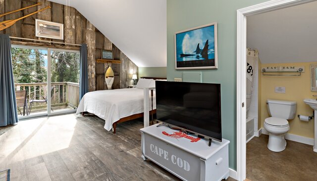 Image 3 for The Sail Loft Suite