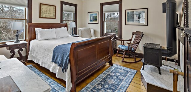 Image 6 for The Captains Room