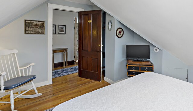 Image 3 for The Oak Room