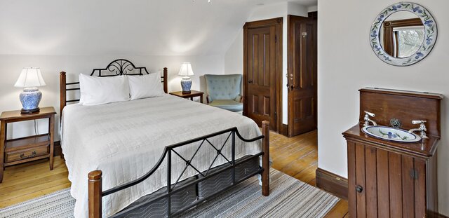 Image 3 for The Willow Room