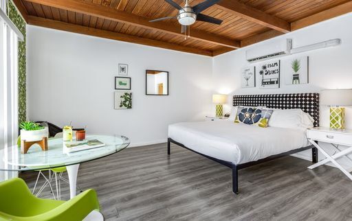 Image 1 for Deluxe King Suite with Kitchenette