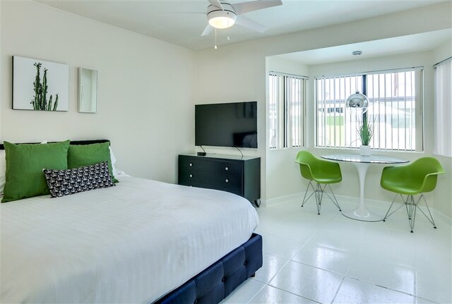 Image 5 for Deluxe 2 Queen with kitchenette