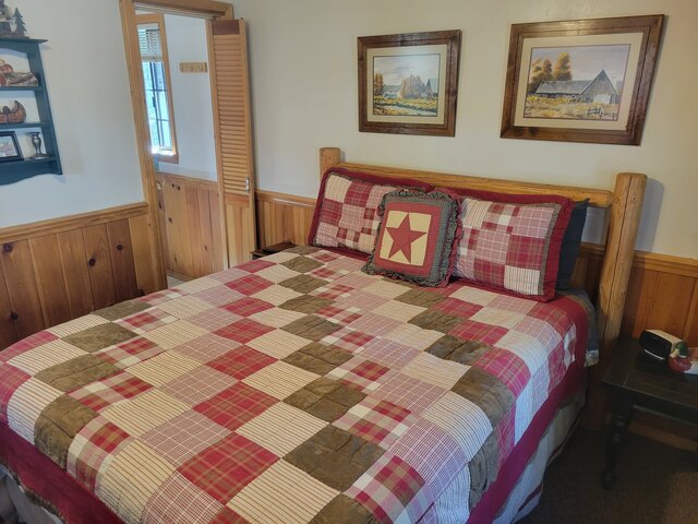 Image 1 for 01) Coffee Cabin