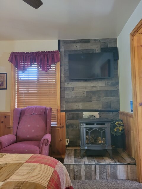 Image 2 for 01) Coffee Cabin