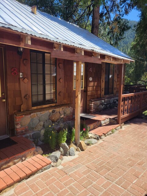 Image 4 for 04A) Cedar Cabin - (One Bed / One Bath)
