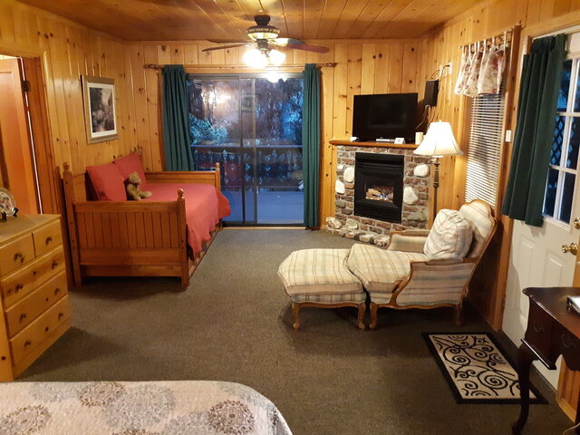 Image 1 for 07) Steller Jay Cabin