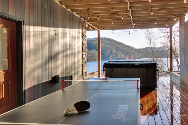 Encore Lakefront Cabin Rental with Table Tennis