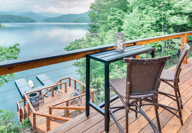Encore Lakefront Cabin - Balcony 2nd Seating Area