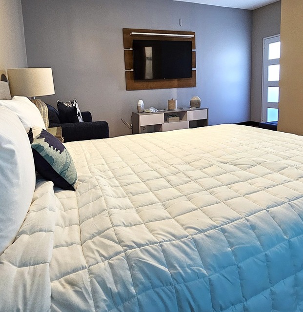 Image 2 for Queen Bed