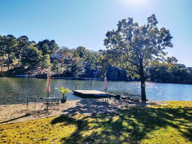 Image 18 for #03-Fantastic Lakeside Cottage-Pet Friendly