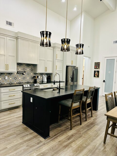 Image 21 for 1217A Deluxe Fun House