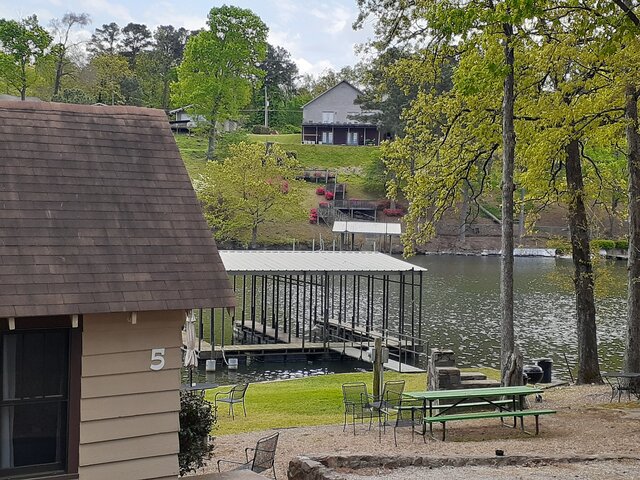 Image 25 for #05 - Lakefront Two Bedroom Cottage- Pet Friendly