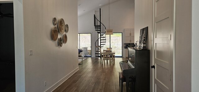 Image 8 for 1219 1219 Family Fun House