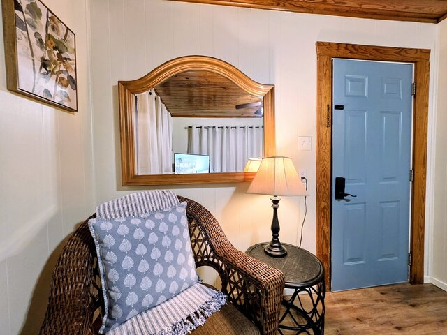 Image 6 for #07 - Lakeview One Bedroom Cabin-Pet Friendly