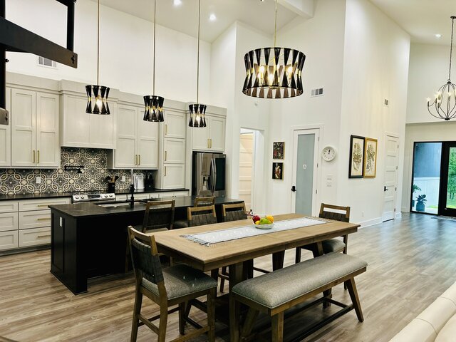 Image 6 for 1217A Deluxe Fun House