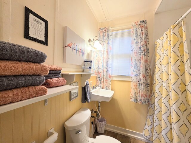 Image 6 for #05 - Lakefront Two Bedroom Cottage- Pet Friendly
