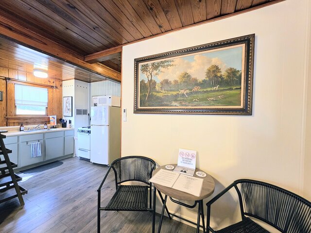 Image 11 for #08 - One Bedroom Lakeview Cabin-Pet Friendly