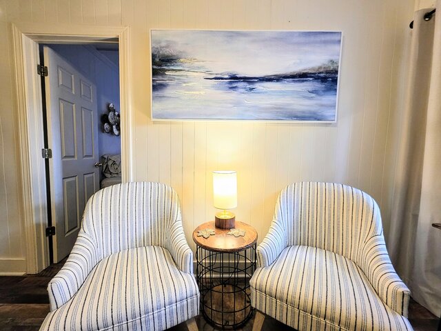 Image 3 for #05 - Lakefront Two Bedroom Cottage- Pet Friendly