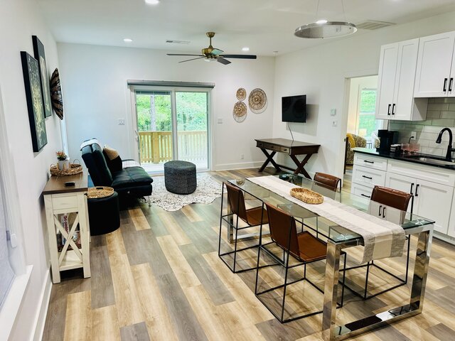 Image 2 for 1217C Deluxe Country Cabin